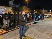  شاهد: الفيديو الكامل لوقفة أهالي يافا الاحتجاجية أمام محطة الشرطة 